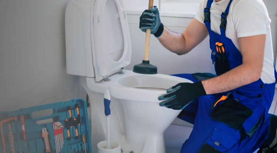 Local expert plumbing services in Dowling, MI